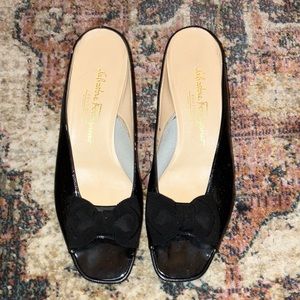 Salvatore Ferragamo Open Toe Black Patent Leather Slides Size 10 (EUC)